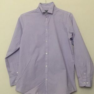 Men’s Van Heusen light purple button down shirt